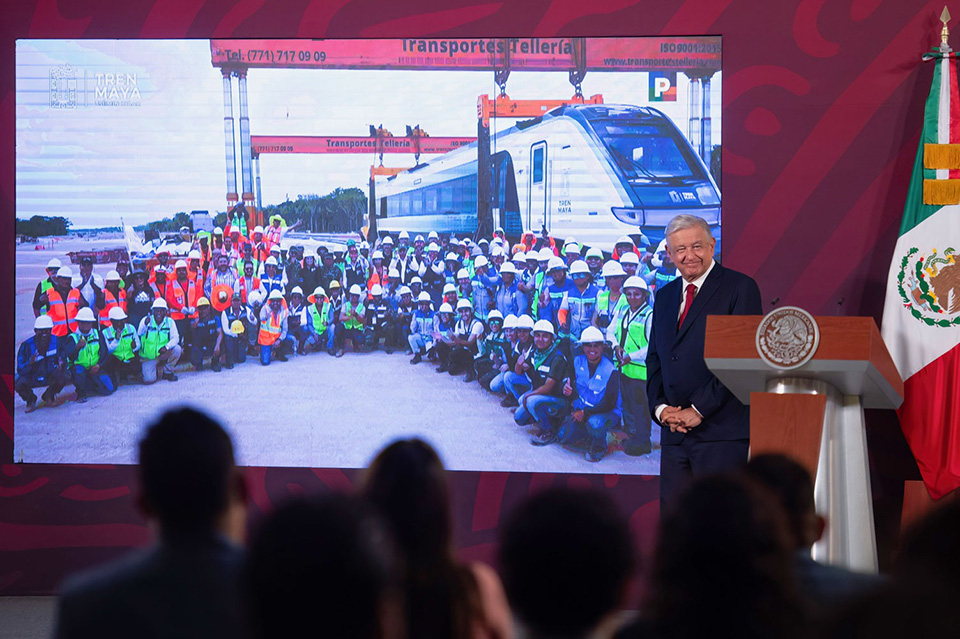 La llegada del primer Tren Maya a Cancún todo un acontecimiento: AMLO