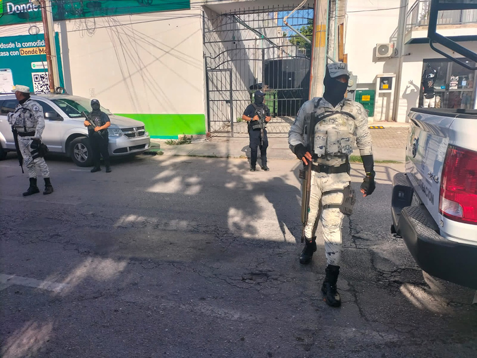 Rescatan a 20 menores de edad que eran explotados en las calles de Playa del Carmen