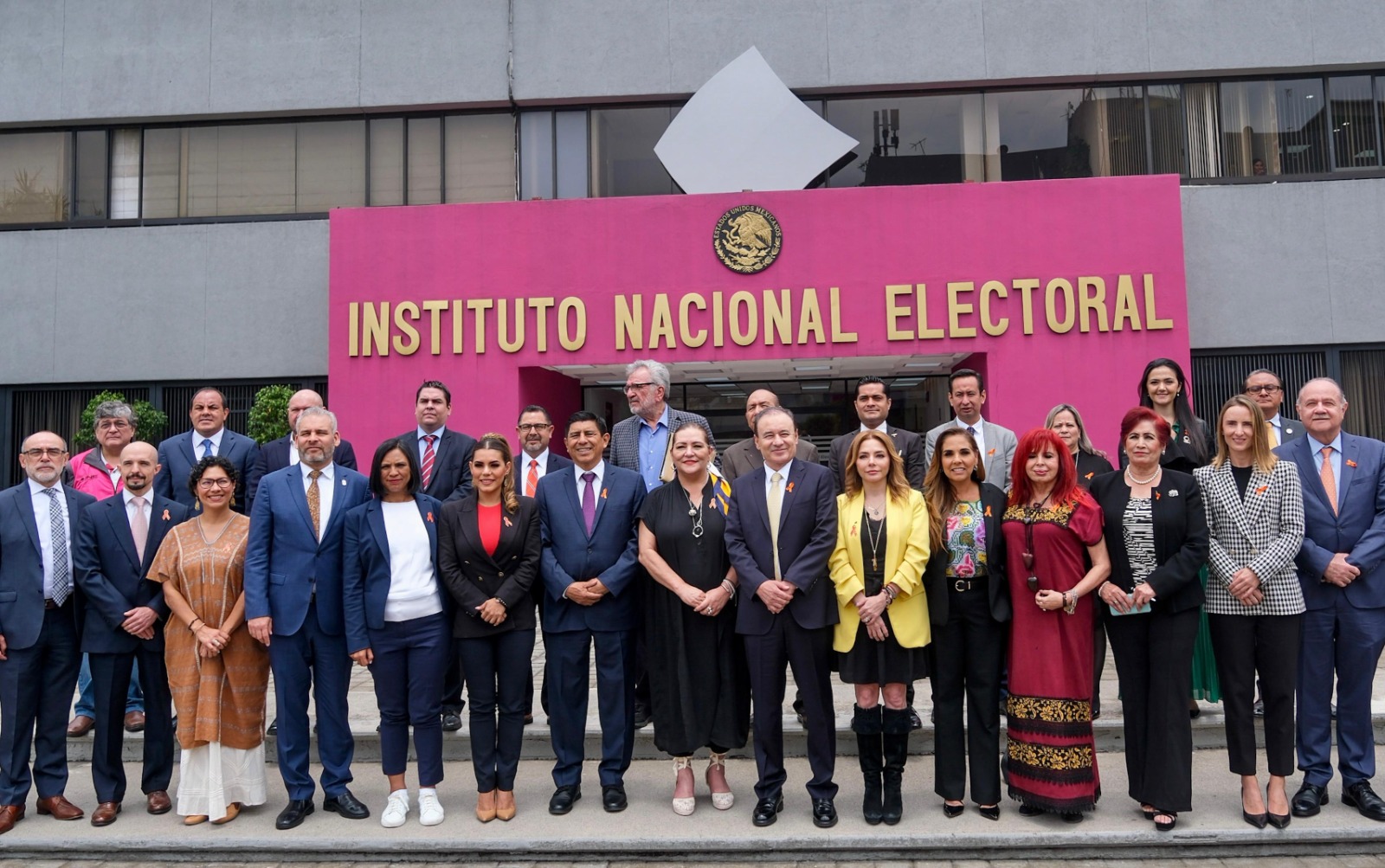 Mara Lezama participa en reunión de la CONAGO con integrantes del INE