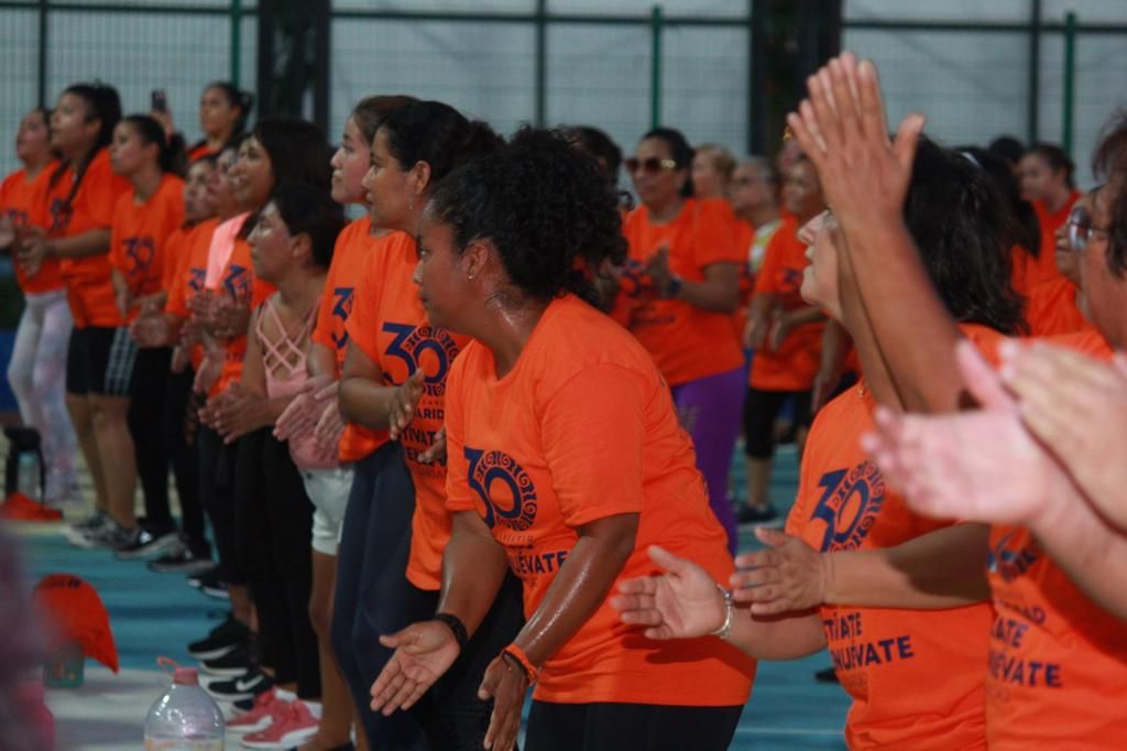 Solidarenses conmemoran Día Naranja bailando contra la violencia