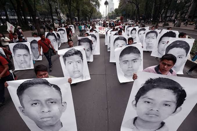 Acusan al gobierno de AMLO de incumplir promesas de justicia en el caso Ayotzinapa