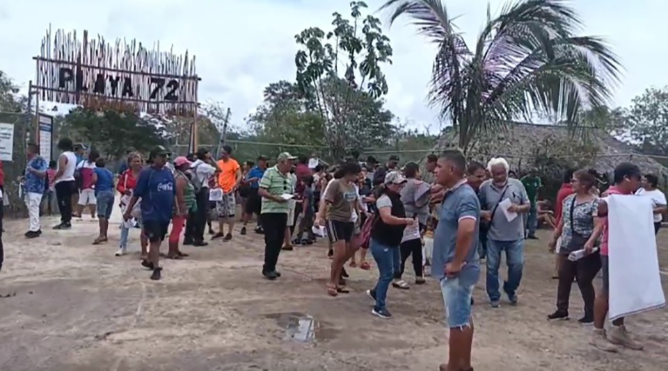 Mesas de trabajo para mejoramiento y reglamentación de la playa