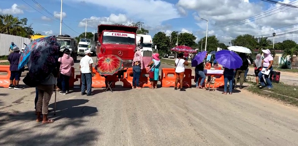 Tres horas tardó el bloqueo al acceso a Chetumal