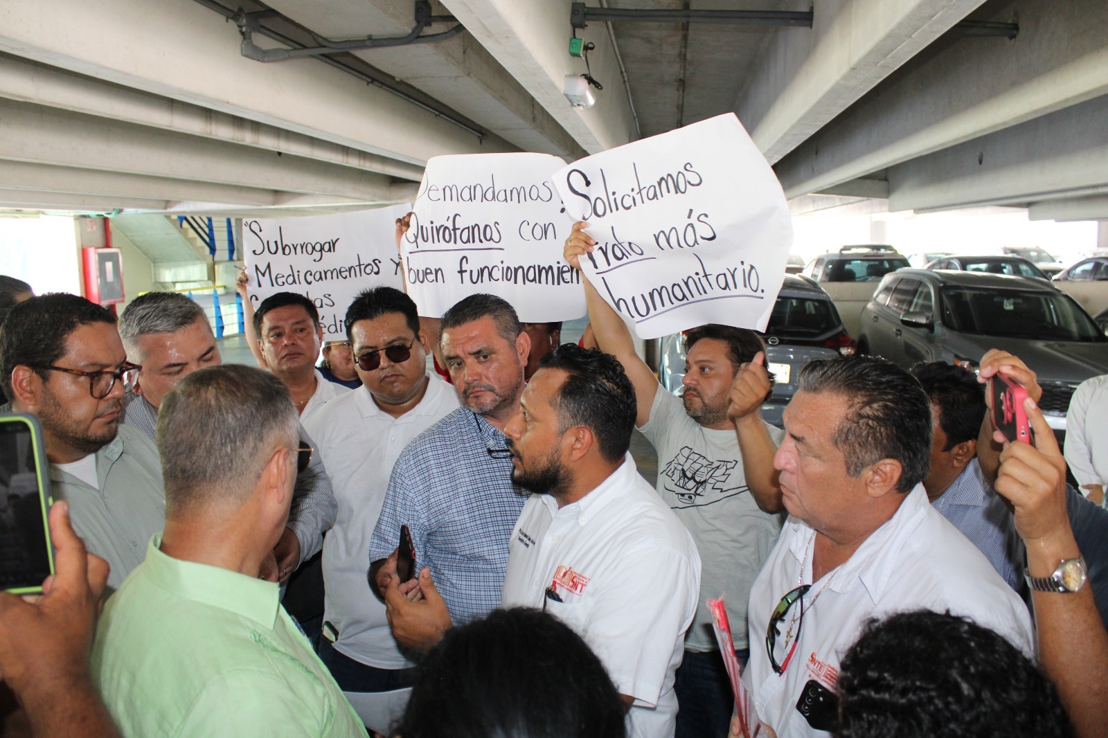 Sección 25 del SNTE exige al director general del ISSSTE atención digna en Quintana Roo