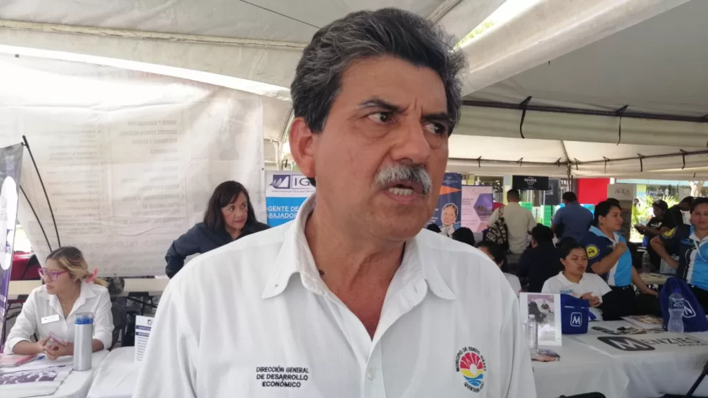 Migrantes demandan empleo en Cancún