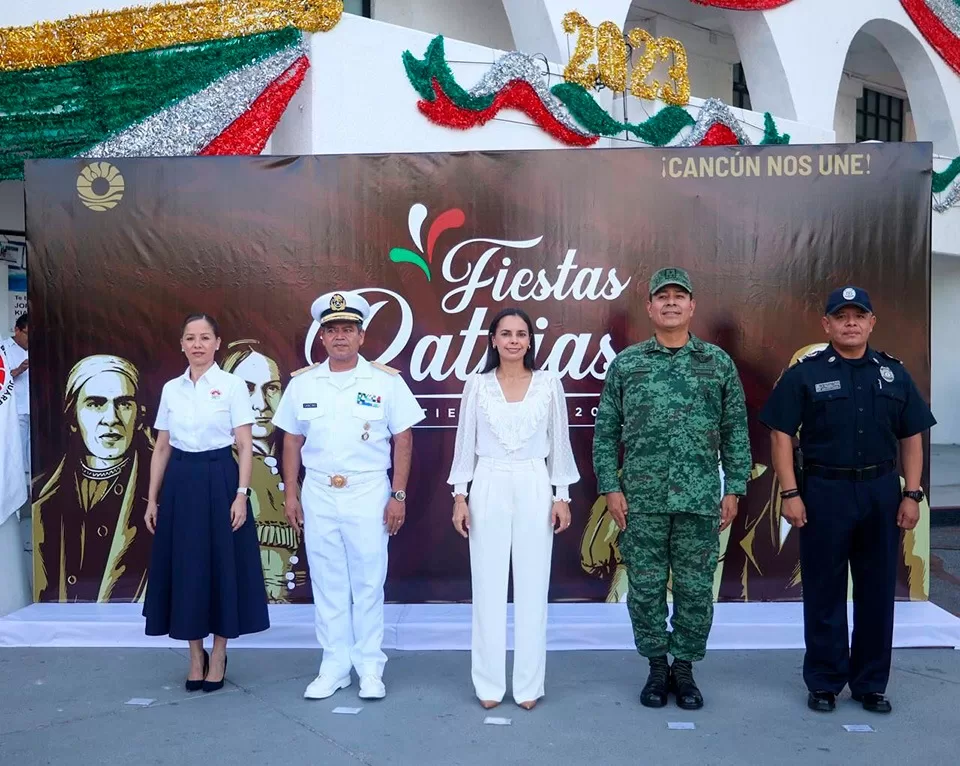 Con espectáculo de drones sustituirán la pirotecnia en la ceremonia del “Grito” en Cancún