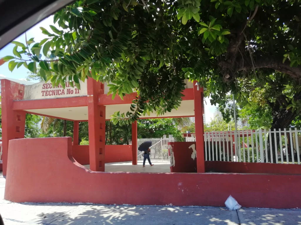 Durante la primera semana de clases se recibieron diez quejas de mesas de padres de familia por cuotas escolares