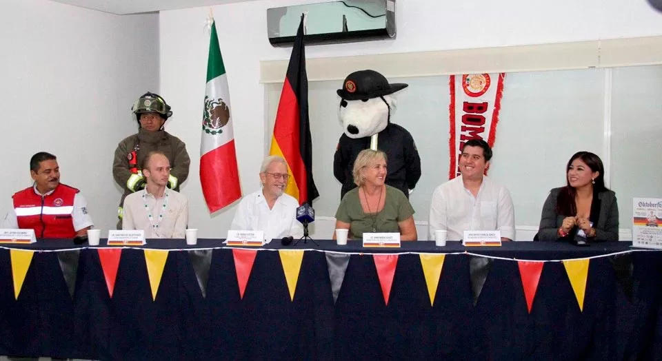 El Oktoberfest Cancún 2023, en apoyo de los bomberos