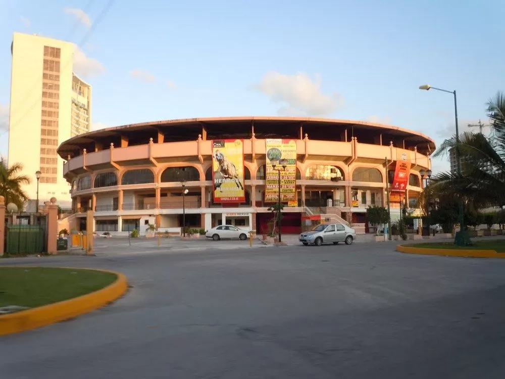 Cantantes de corridos deberán firmar carta compromiso para conciertos en Cancún