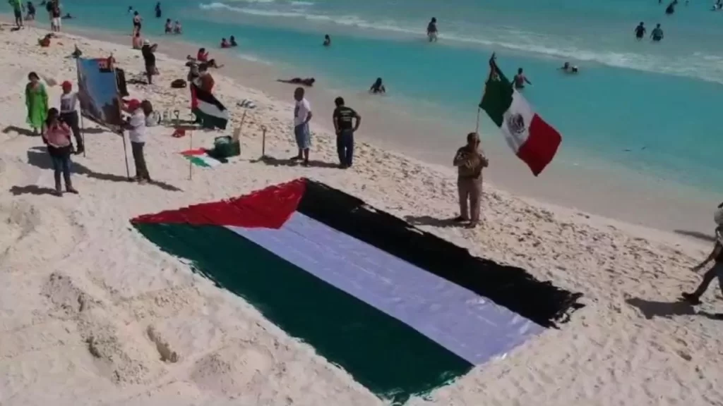 Madres Buscadoras de Quintana Roo se solidarizan con Palestina 