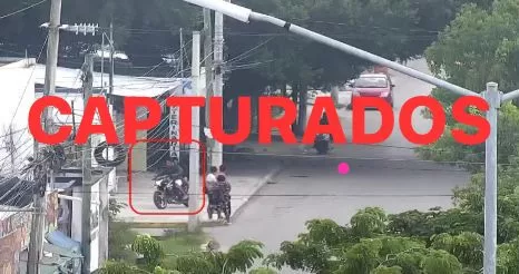 Capturan a par de individuos con una moto robada y una réplica de pistola