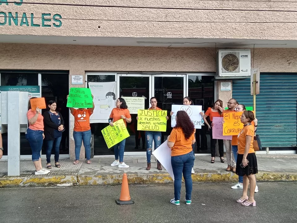 Trabajadores del IMSS en Chetumal denuncian irregularidades de funcionaria