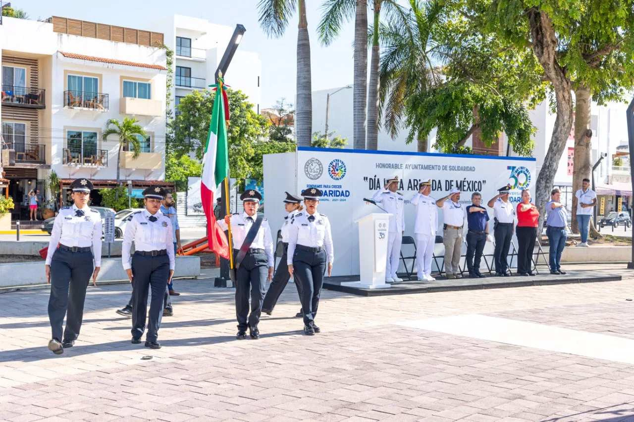 Celebran Día de la Armada de México