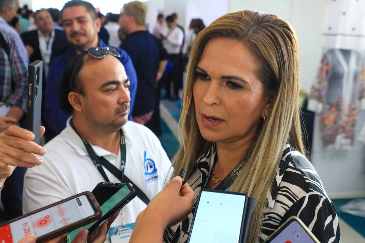 Lili Campos presente en la Cumbre Mundial de Comunicación Política