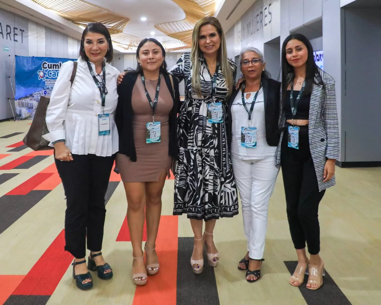 Lili Campos presente en la Cumbre Mundial de Comunicación Política