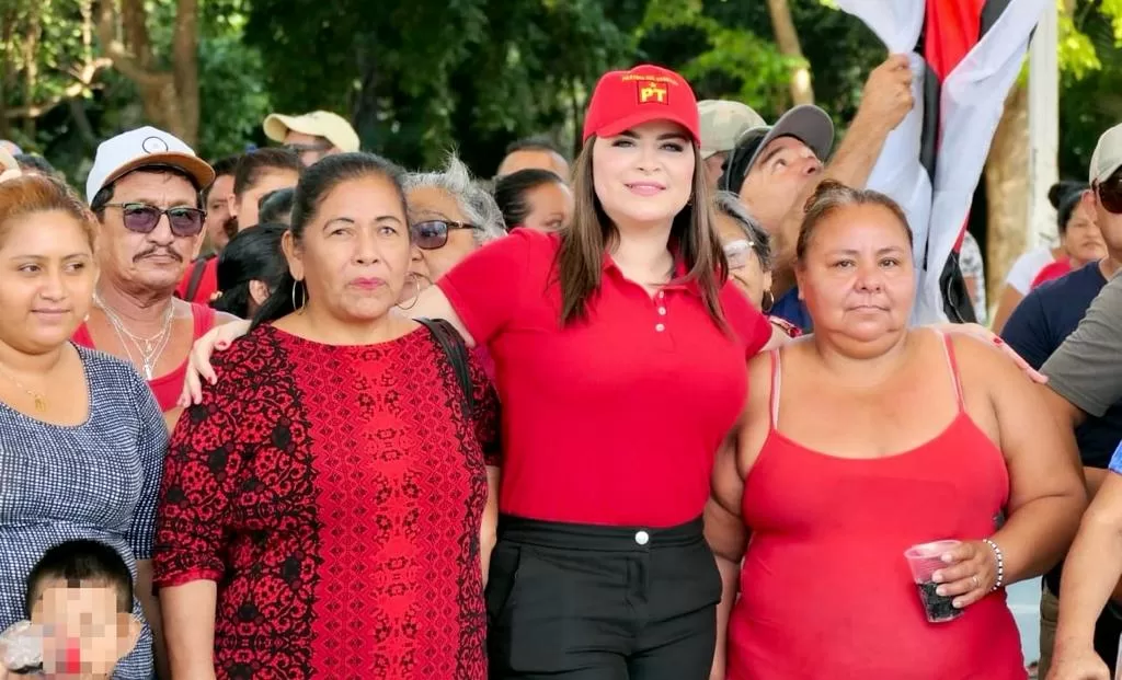 “Puerto Morelos se pintará de rojo”, afirma Fernanda Alvear, la carta del PT a la presidencia municipal