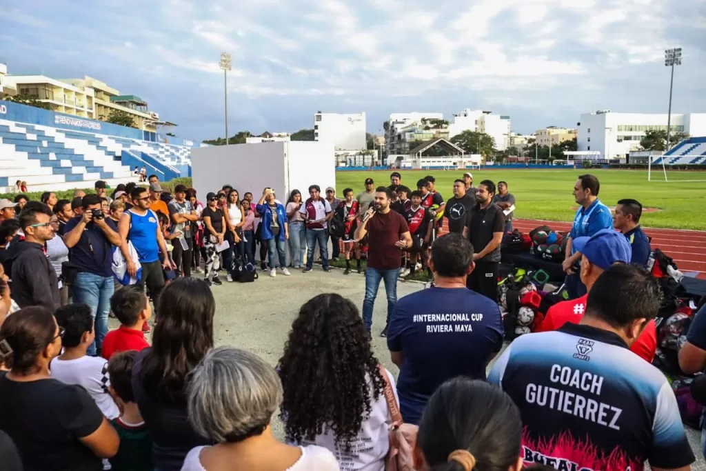 Inicia CODEQ la entrega de equipamiento a promotores deportivos de Quintana Roo