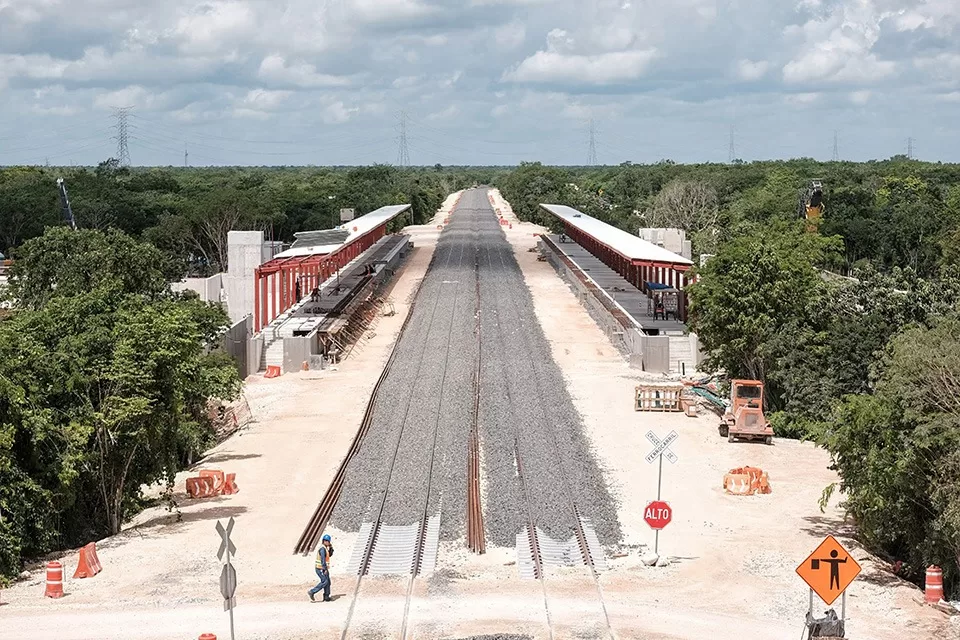 Buscan espacios en las estaciones del Tren Maya para ofrecer servicios y productos