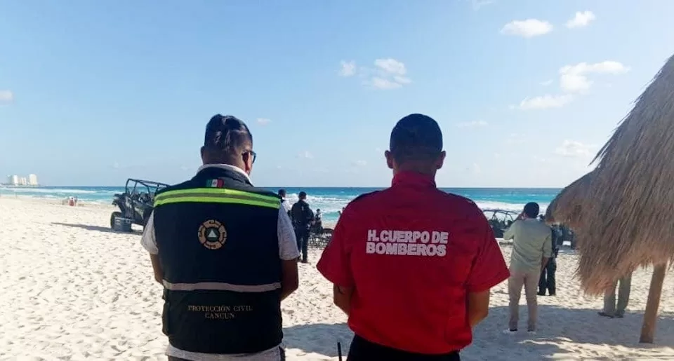 Encuentran en playa de Cancún el cuerpo de turista desaparecido en el mar