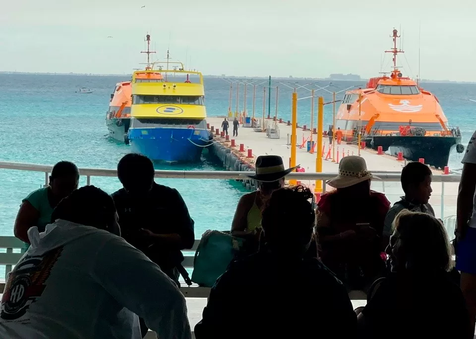 Condiciones climatológicas afectan los cruces entre Playa del Carmen y Cozumel