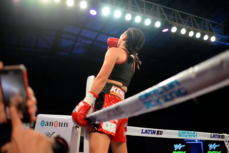 Reaparece en Chetumal, la “Niña” Gómez ante la boliviana Mariela “Brujita”' Ribera