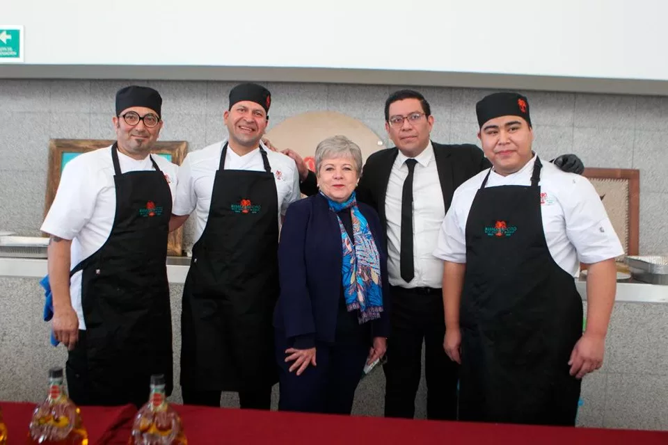 Celebran el ingreso de la gastronomía mexicana a la Guía Michelin