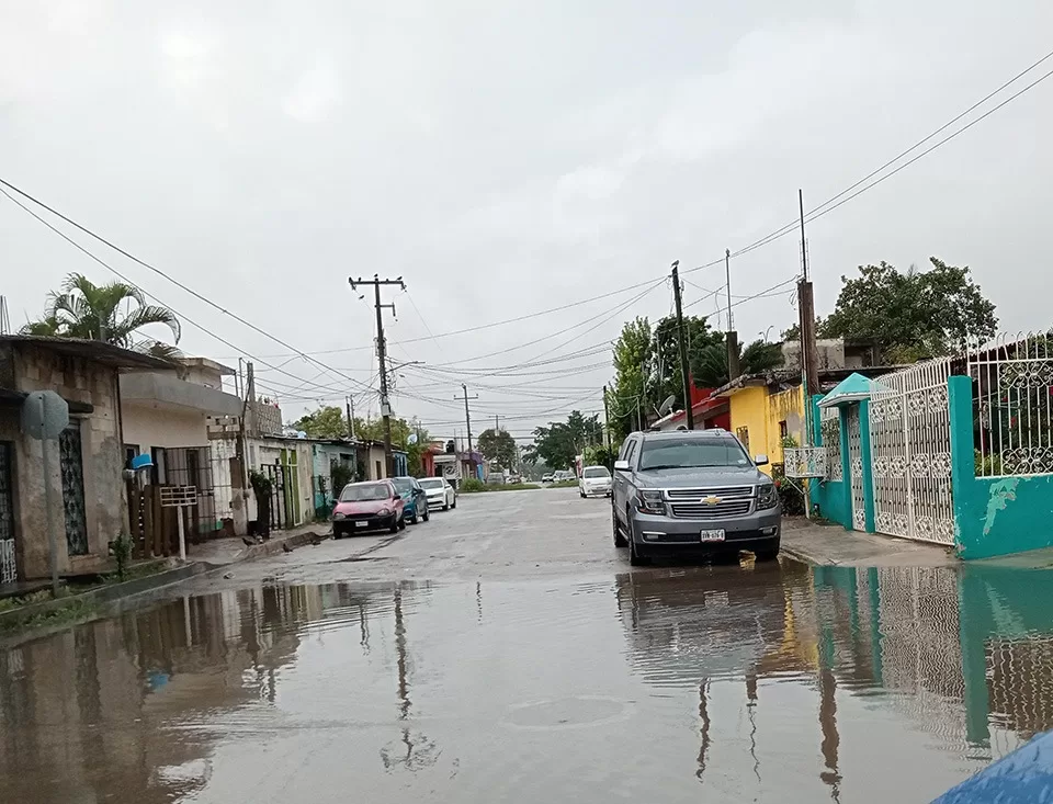 Recomienda Protección Civil actuar con precaución por intensas lluvias registradas en Chetumal