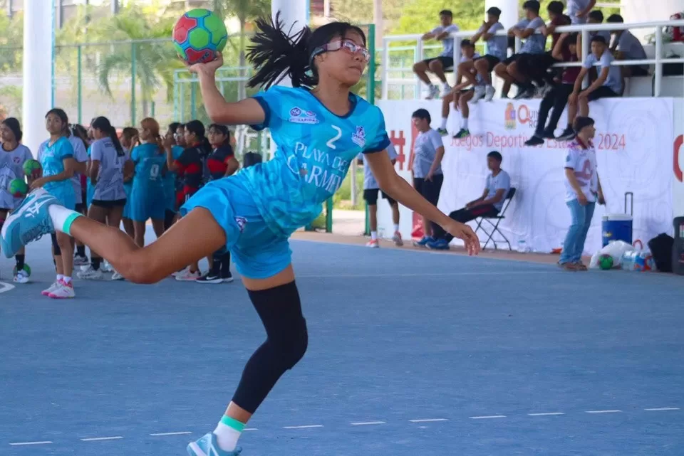 Reúne un control interno a cerca de un centenar de jugadores de handball