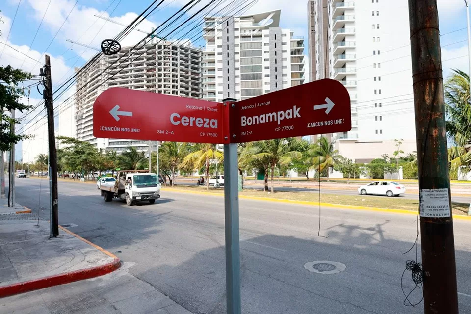 Emprenden renovación de nomenclatura urbana en la Zona Fundacional de Cancún