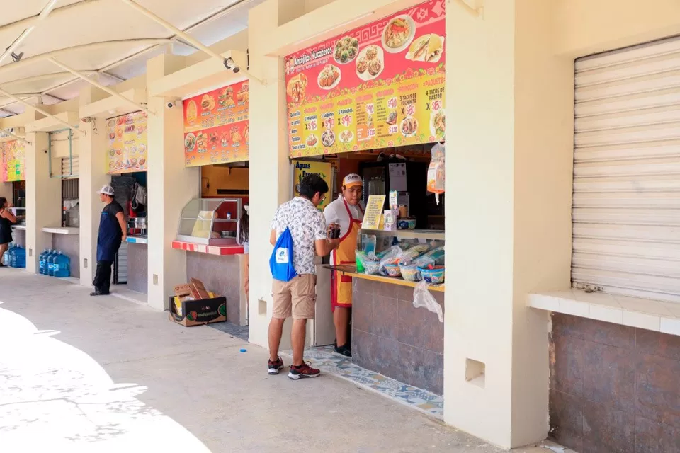 Reabren parcialmente área de comedor en Parque de las Palapas de Cancún