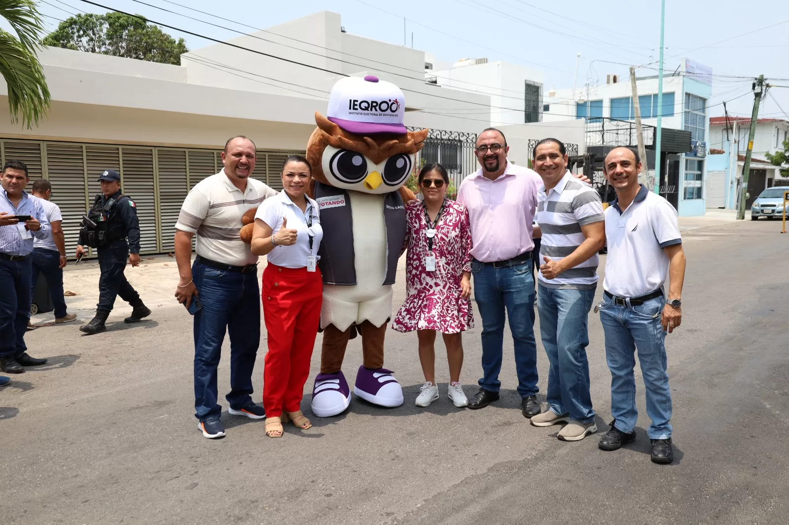 Llegan al IEQROO las boletas electorales para la elección de ayuntamientos y diputaciones locales del 2 de junio.