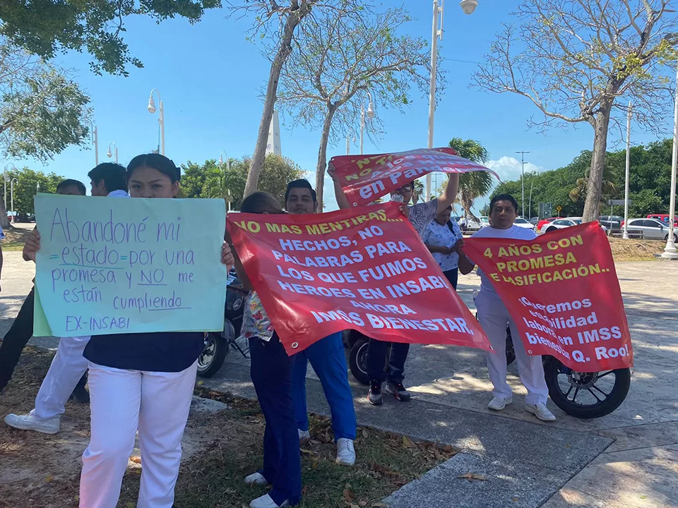 Protestan enfermeros en Chetumal: exigen las “bases” que les ofrecieron