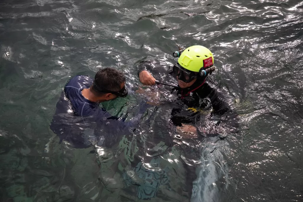 Exploran el ojo de agua que surgió en el mar de Cozumel