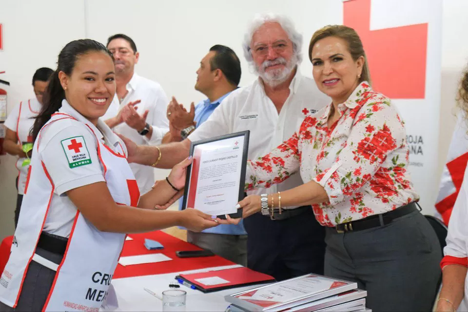 Formalizan entrega de terreno a la Cruz Roja en Playa del Carmen