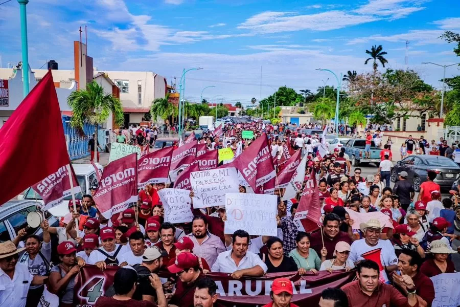 Habitantes de la zona rural participan en marcha de apoyo para Yensunni en Chetumal