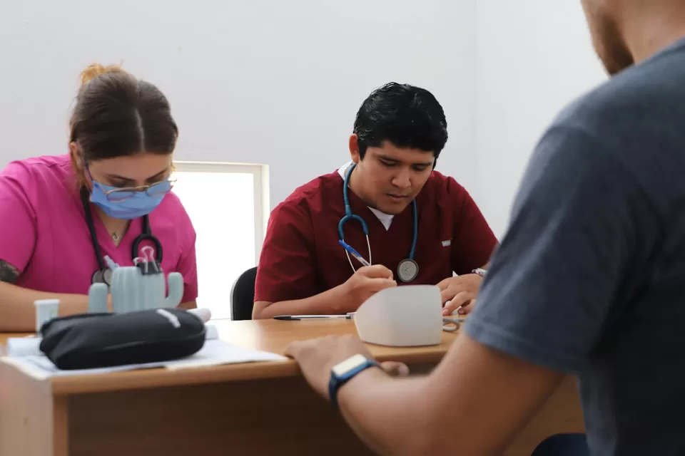 Gobierno Municipal de Isla Mujeres tramita certificados médicos gratuitos en los Centros Comunitarios 