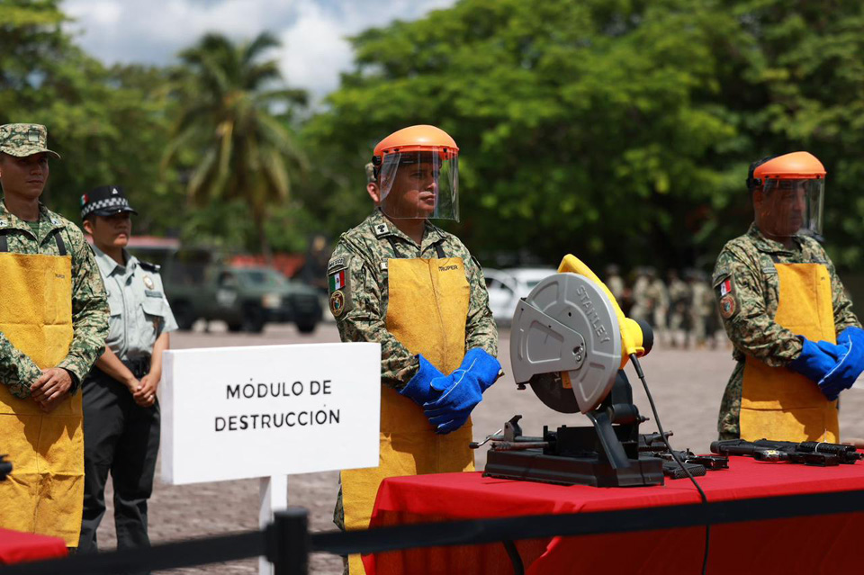 Destruyen en Quintana Roo armas decomisadas por el Ejército Mexicano