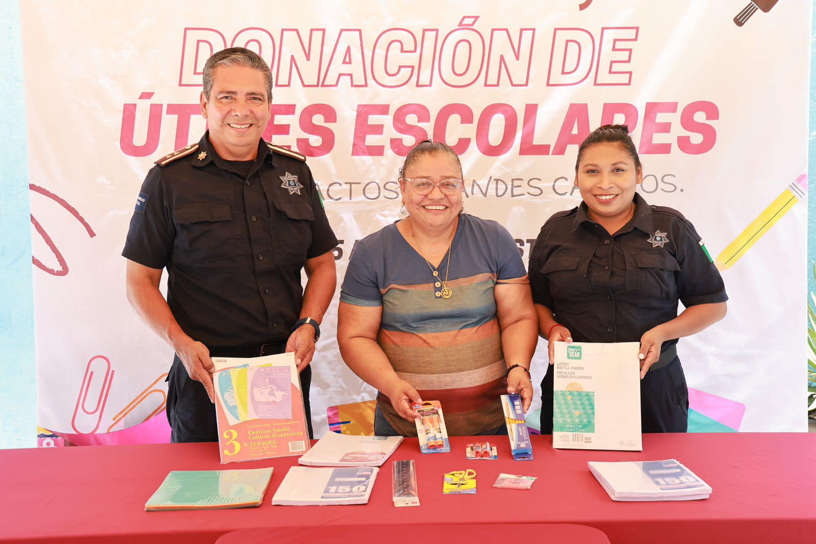 Fuerte apoyo a estudiantes de Isla Mujeres con la iniciativa Transformando la Educación