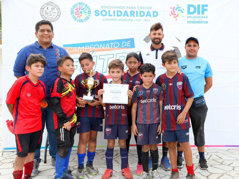 Abren escuela de fútbol para niños niñas y personas con discapacidad