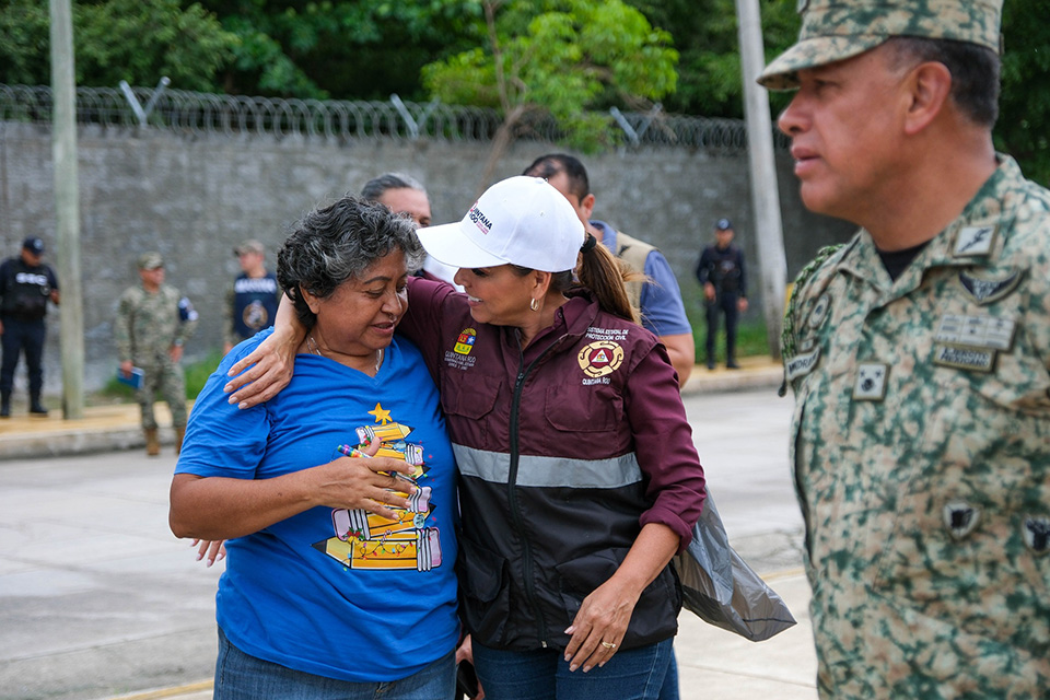 Mara Lezama recorre zonas de atención prioritaria en Cancún