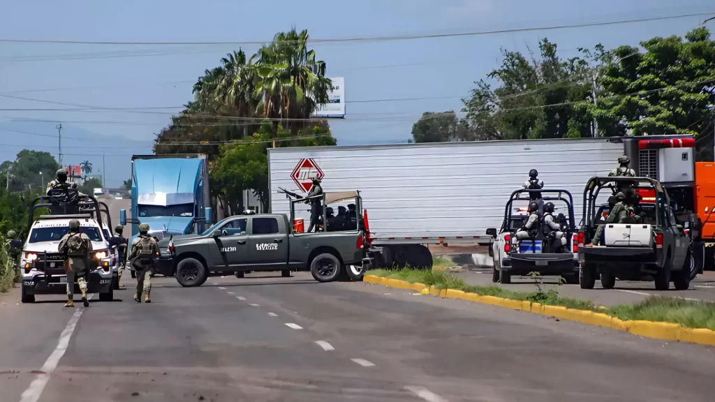 Sedena desconoce cuánto durará el conflicto entre narcos en Sinaloa