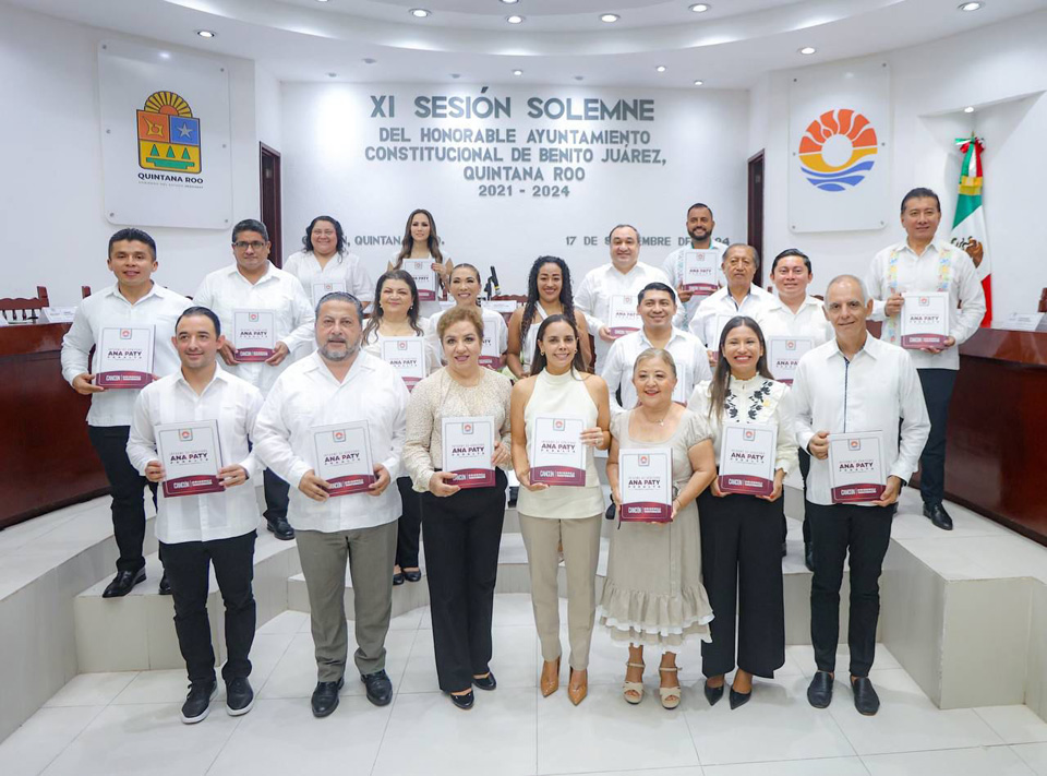 Reconocen trayectoria de 45 años de dirigente de trabajadores municipales en Cancún