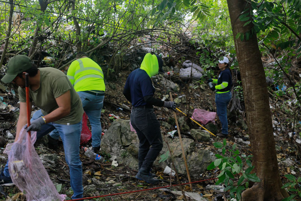 Trabaja Benito Juárez en la conservación de los cenotes