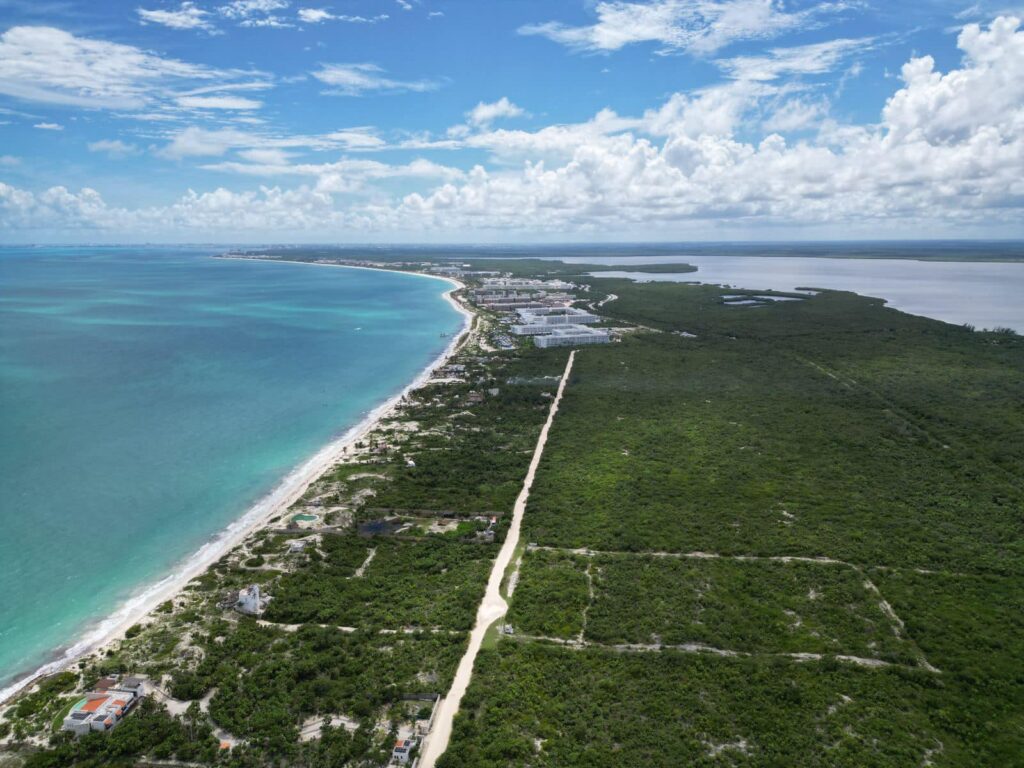 Más de $2,700 millones se invertirán en bulevar turístico Cancún-Isla Blanca