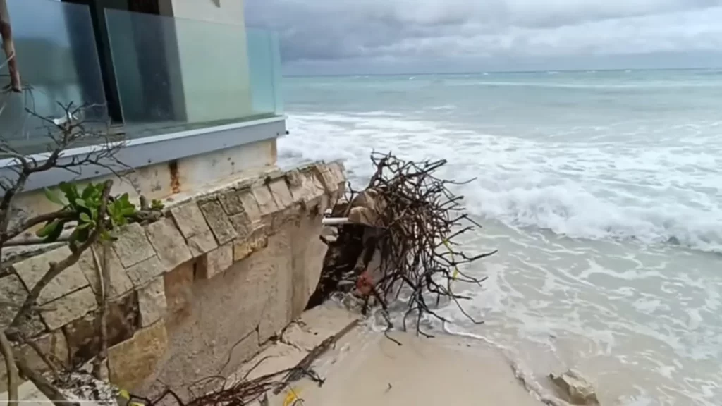 Erosión en playas de Cancún podría recuperarse en abril: Zofemat