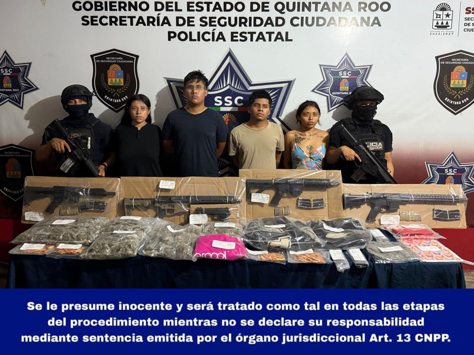 Detienen a cuatro personas con más de 600 dosis de drogas y cuatro armas de fuego