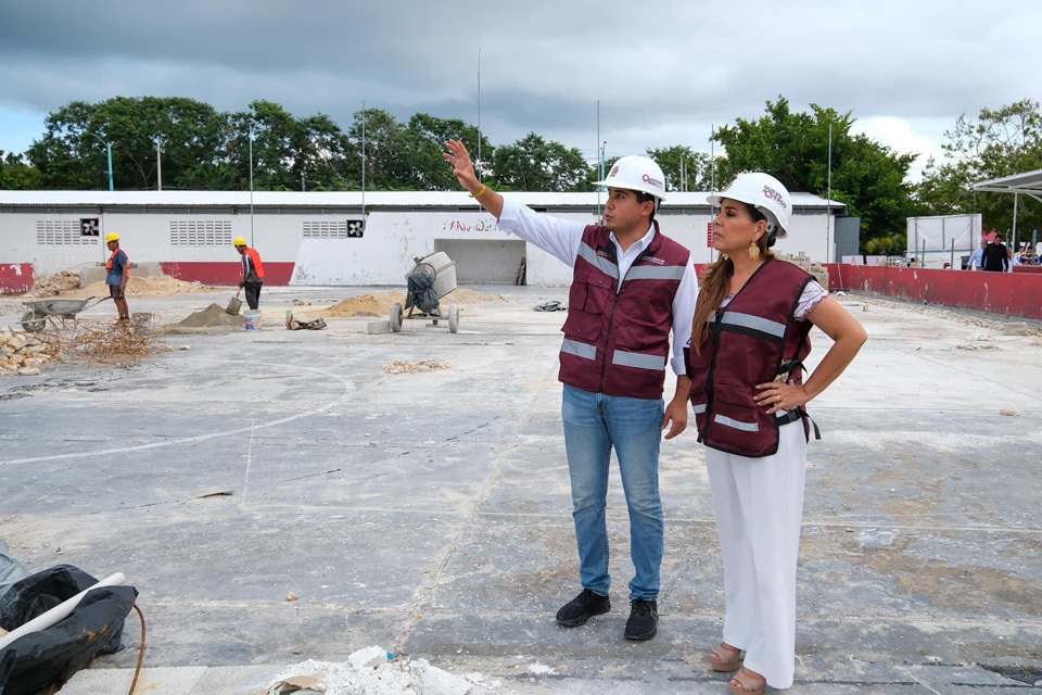 Gobernadora supervisa obras de rehabilitación de espacios deportivos en Chetumal