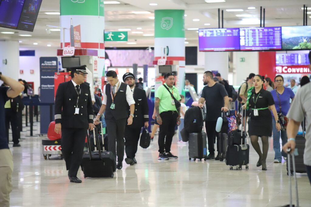 Cancún registra 453 operaciones aéreas esta jornada