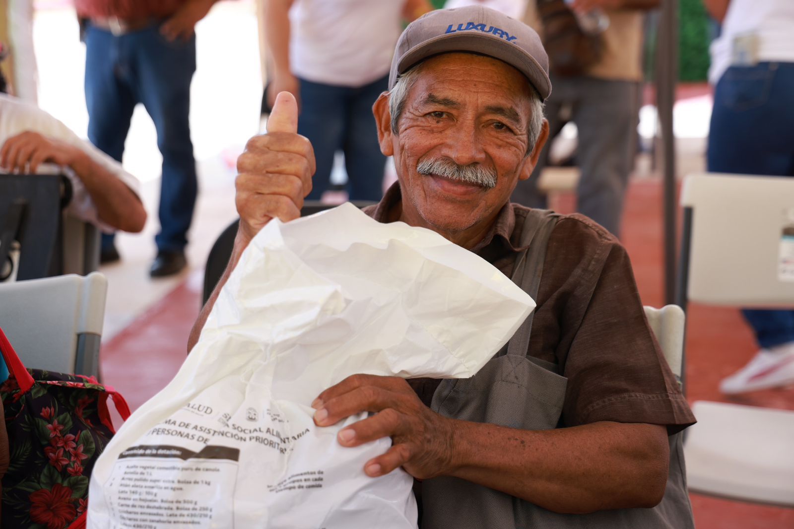 Gobierno de Isla Mujeres refrenda su compromiso con los adultos mayores de la Zona Continental