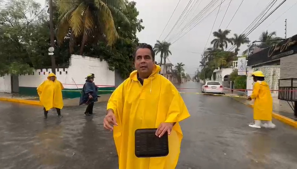 Trabajan en Cozumel en la limpieza del drenaje pluvial ante la amenaza de lluvias